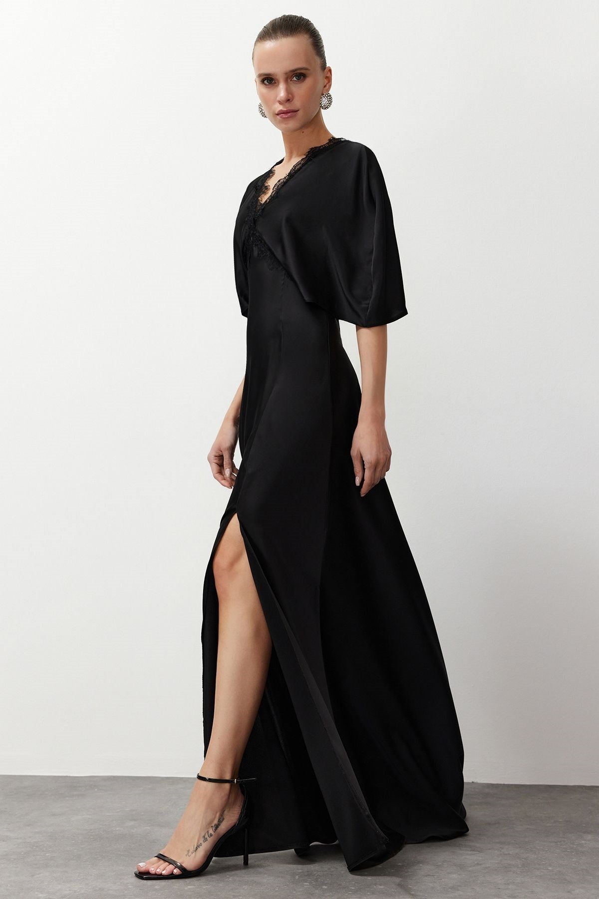 Black Lace Detailed Satin Long Night Evening Dress Tprss24ae00037