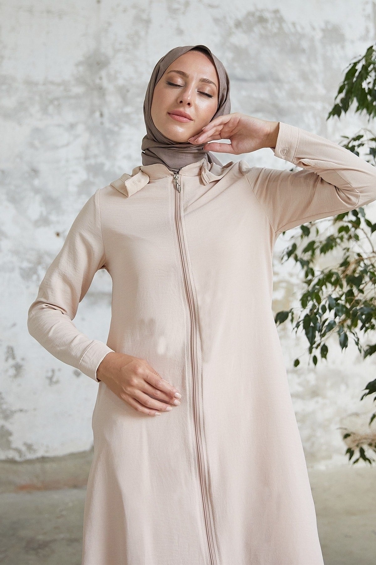 Lure Hooded Abaya - Beige Ms00ant99119