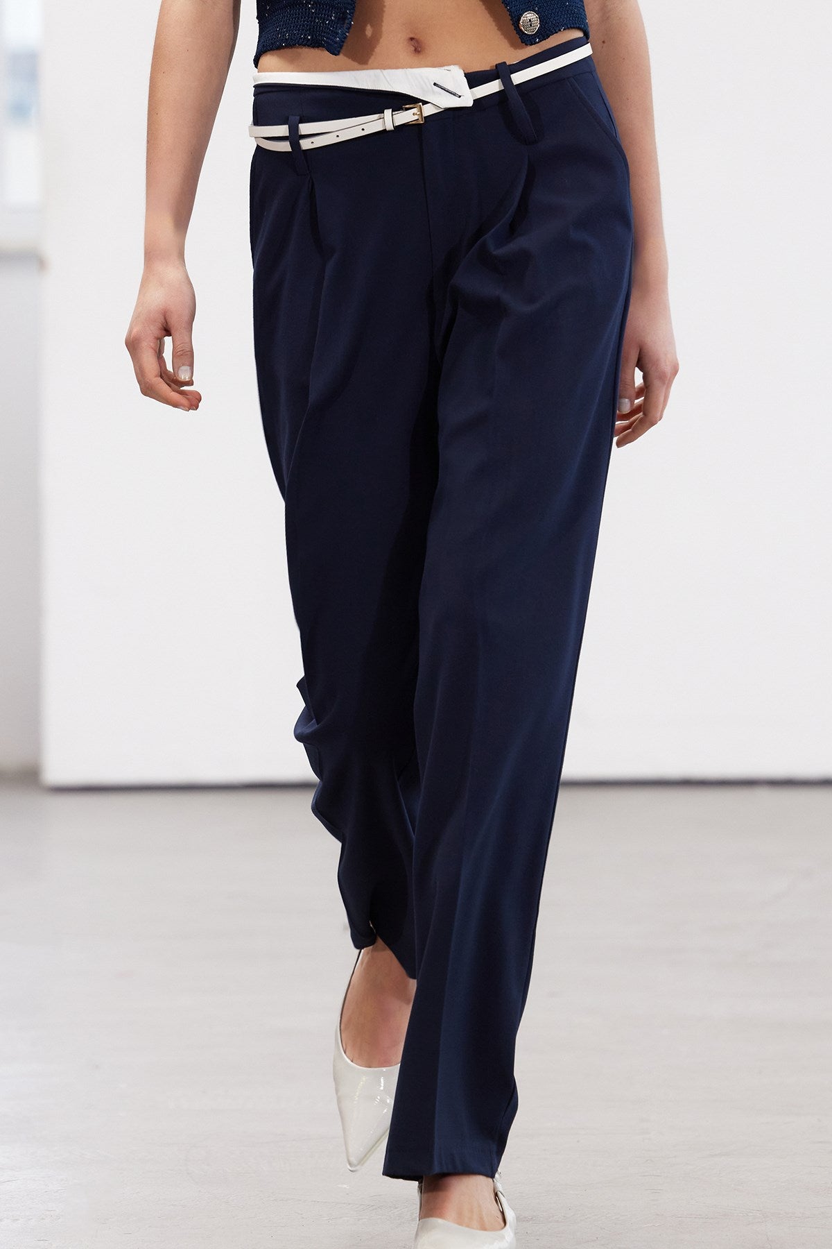 Navy Blue Limited Edition Belt Detailed Wide Leg/wide Leg Woven Pants Twoss24pl00102