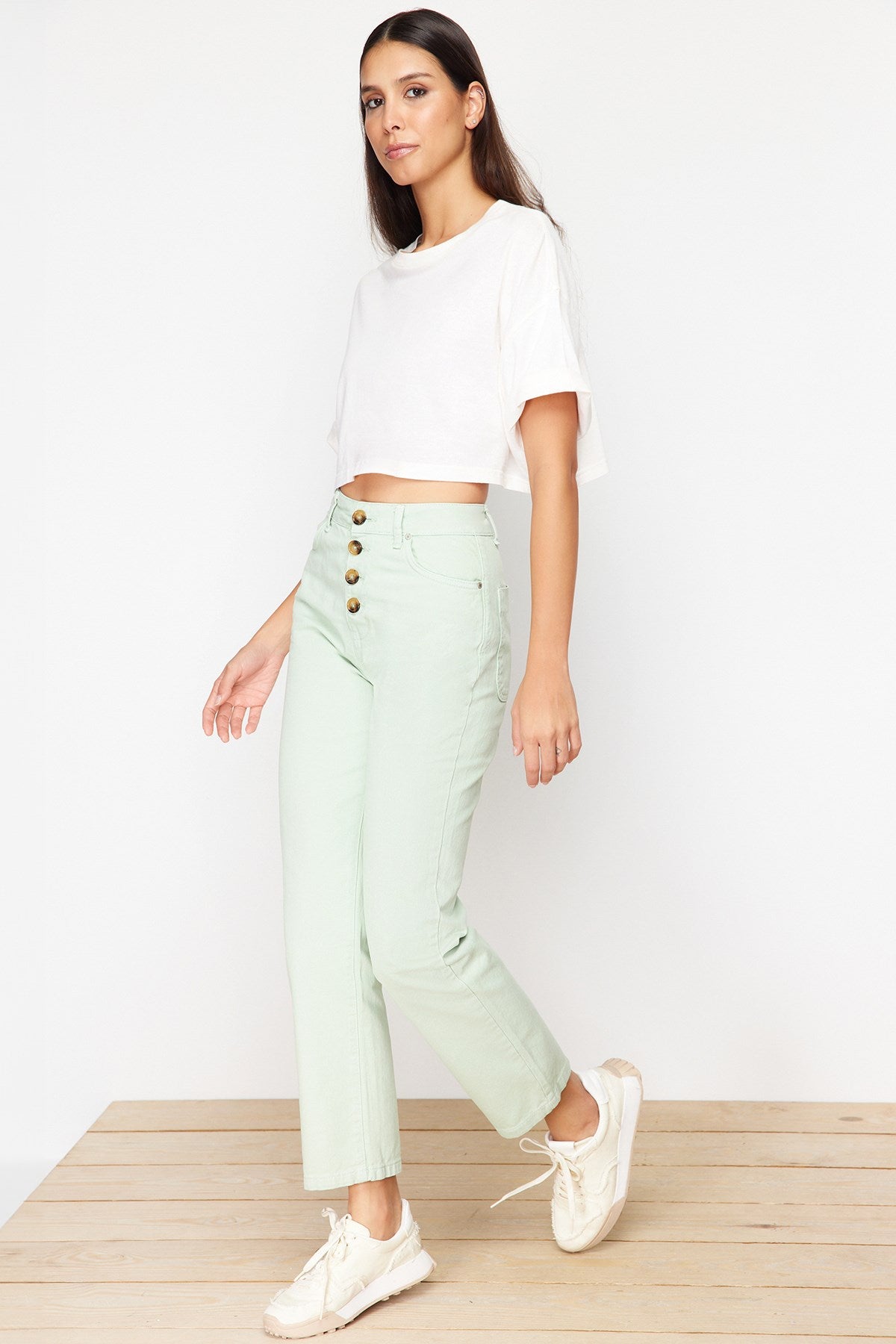 Green Front Buttoned High Waist Straight Jeans Twoss24je00312