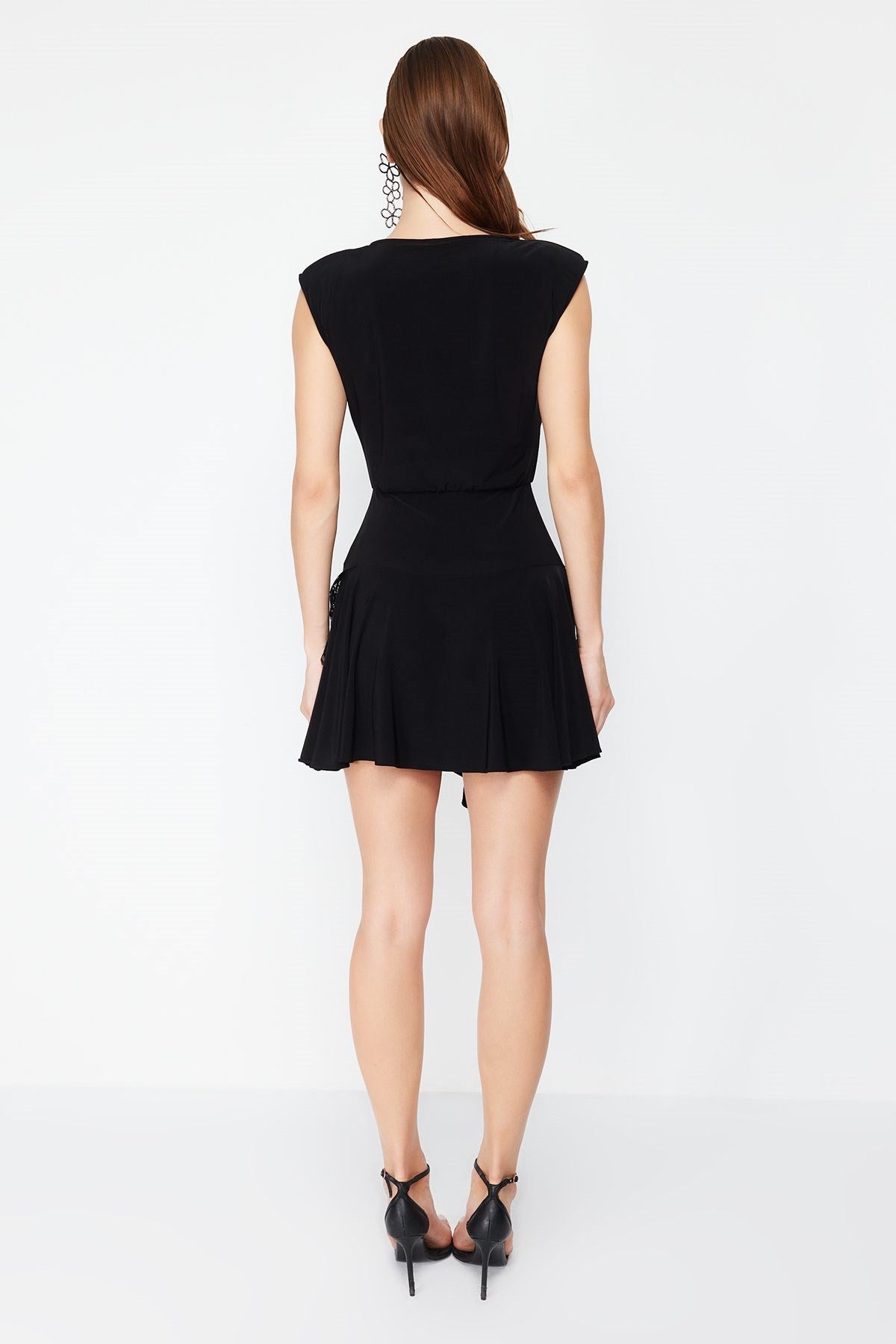 Black Waisted Skater Dress Tprss24el00099