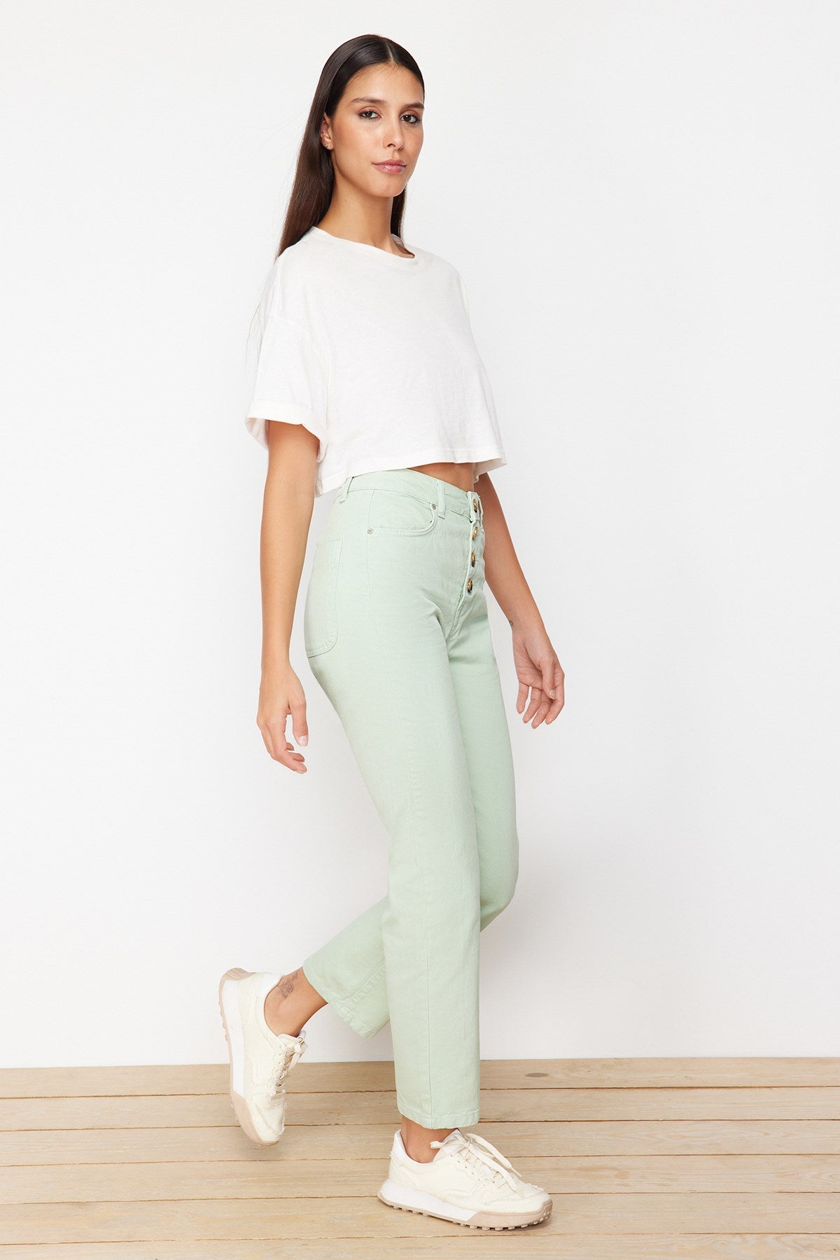 Green Front Buttoned High Waist Straight Jeans Twoss24je00312