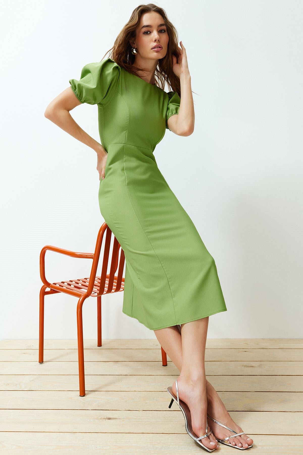 Green Body Wrapping Balloon Sleeve Midi Woven Dress Twoss24el00502