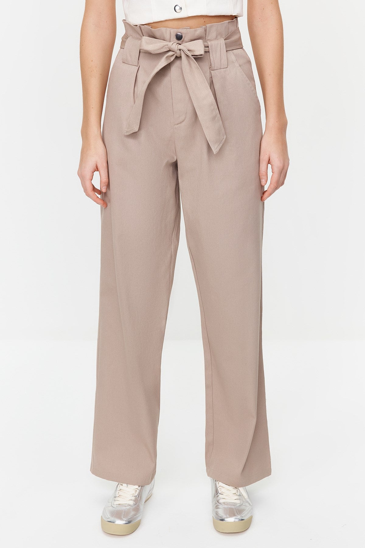 Beige Carrot Pattern Belted Woven Pants Twoss24pl00058