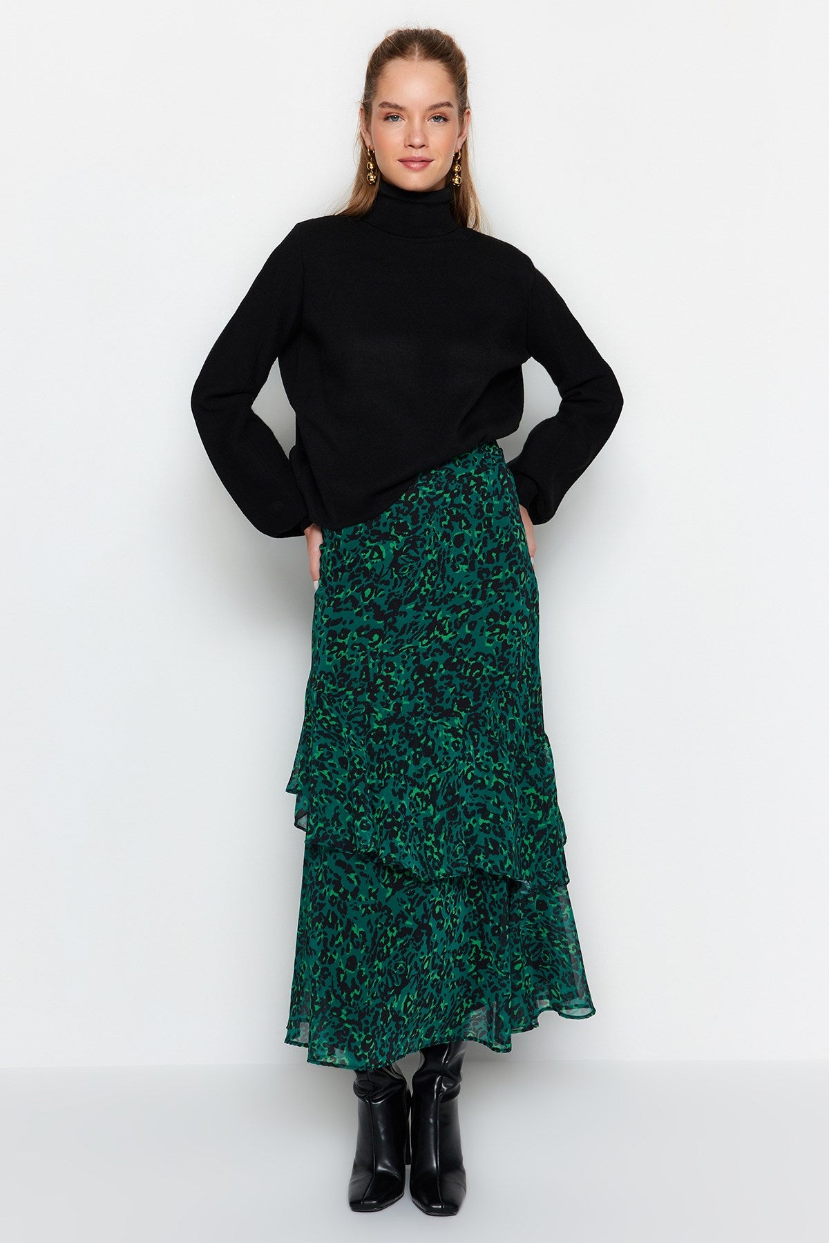 Green Animal Print Lined Woven Skirt Tctaw24ee00020