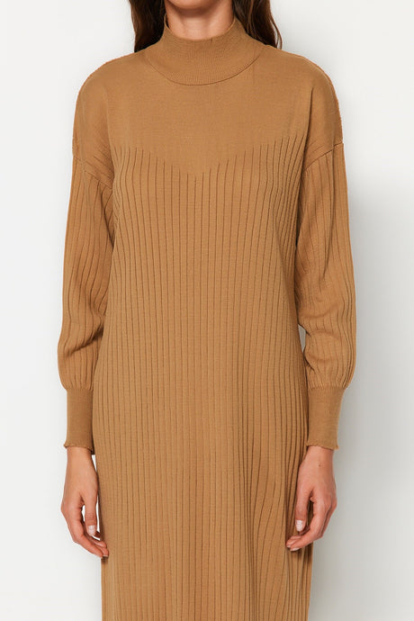 Camel Stand-up Collar Knitwear Dress Tctaw24eb00015