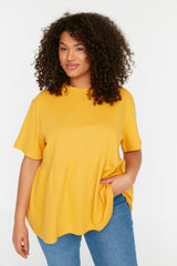 Yellow Crew Neck Knitted T-shirt Tbbss22ts2094