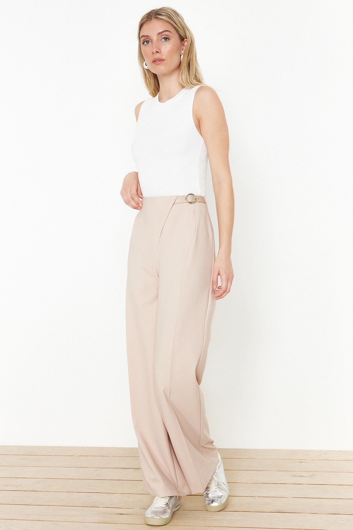 Beige Belted Iron Watch Wide Legging/wide Leg Woven Pants Twoss24pl00156