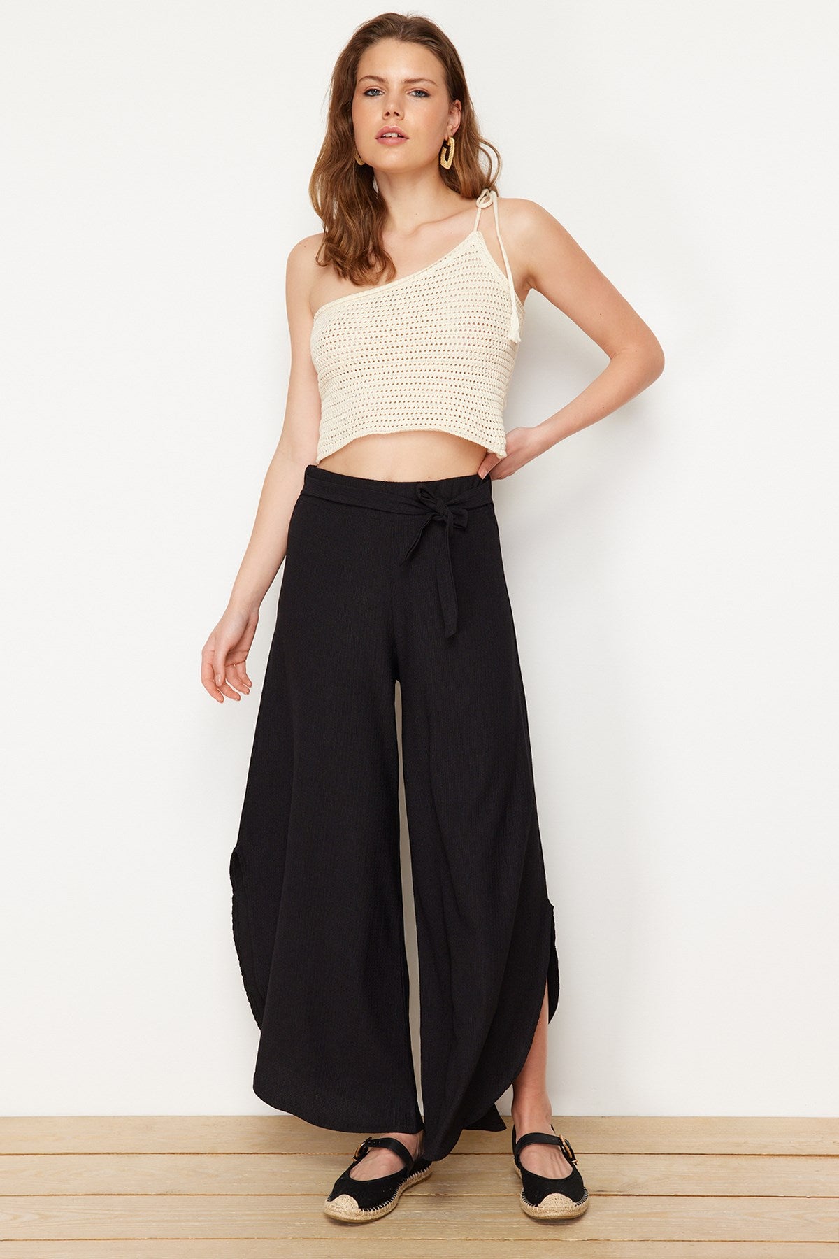 Mink Sides Slit Short Wide Leg Stretch Pants Twoss24pl00164