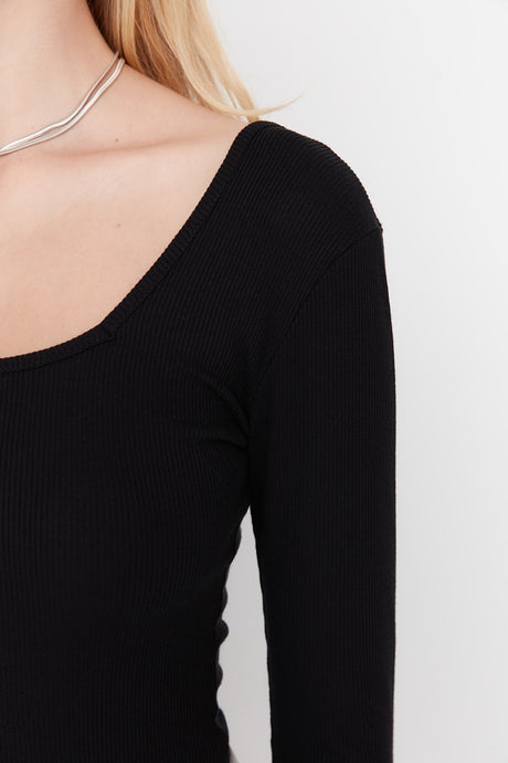 Black Square Collar Long Sleeve Ribbed Flexible Studs Knitted Bodysuit Twoaw21bd0022