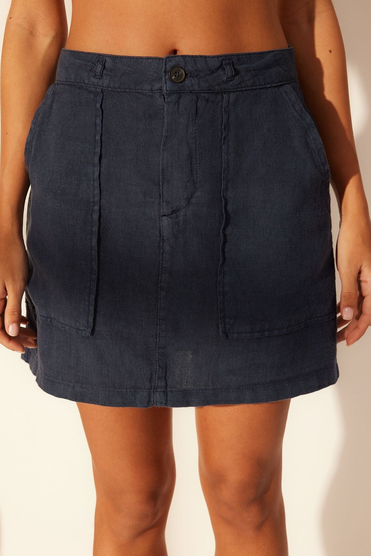 Navy Blue 100% Linen Pocket Detailed Mini Skirt Twoss24et00154