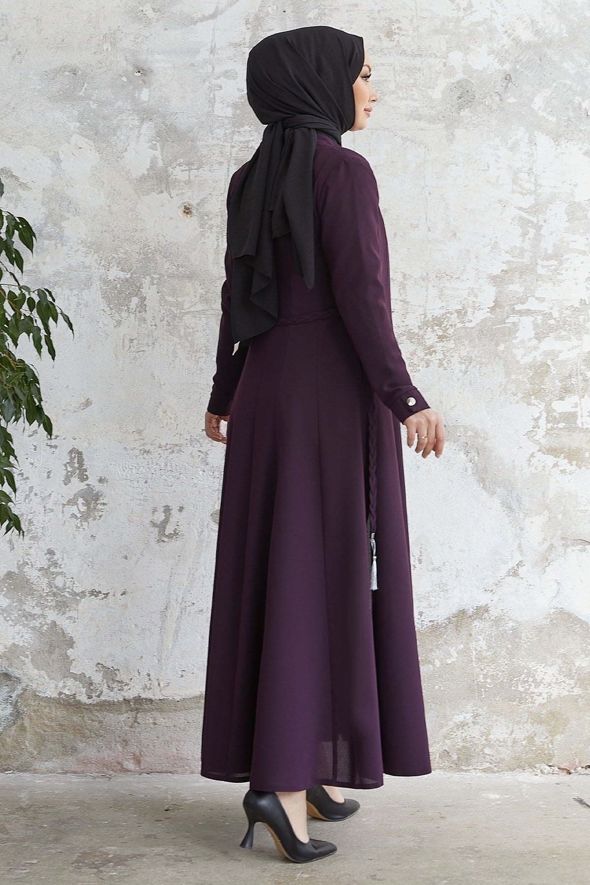 Velvet Collar Button Belt Knitted Abaya - Plum Ms00tz7001