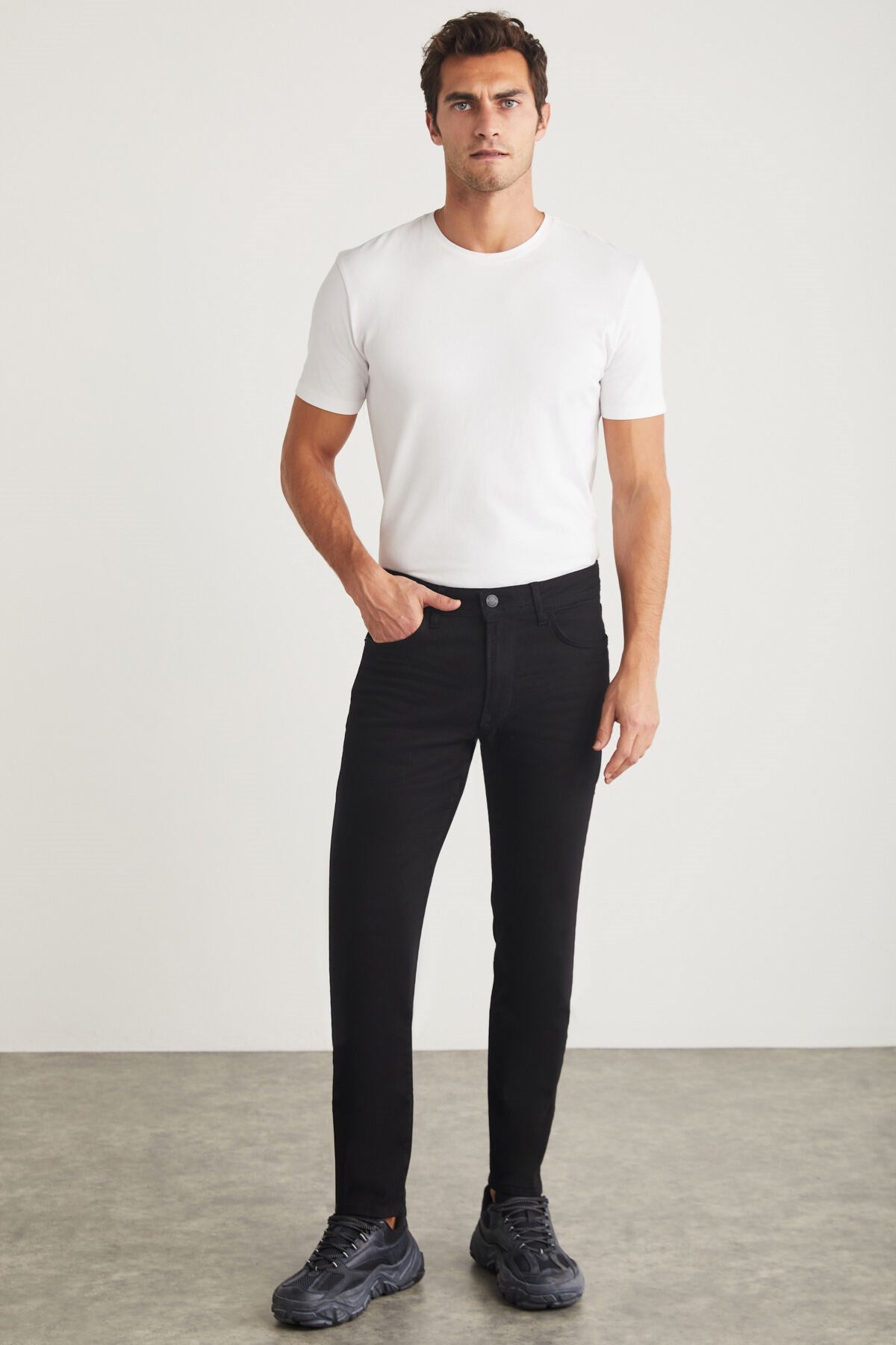 Antonia Regular Black Single Jeans Antonia01082023