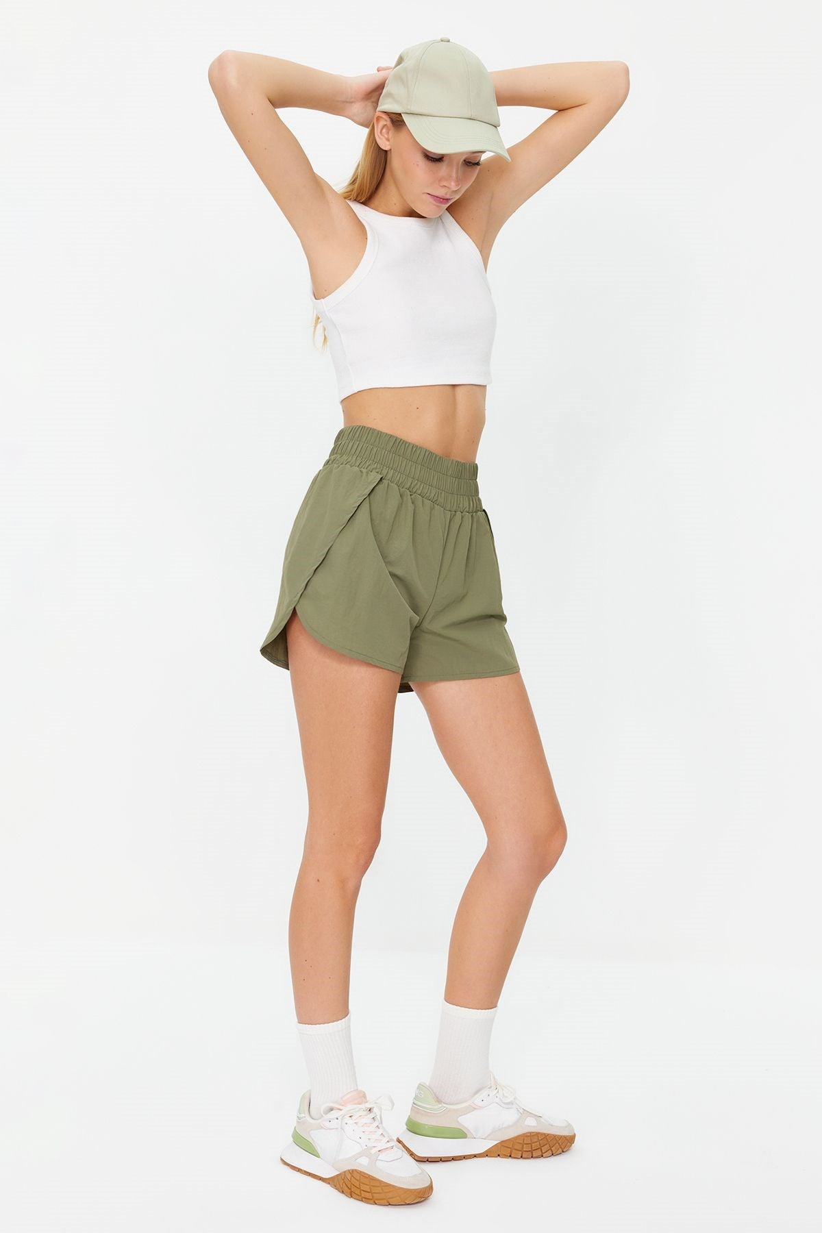 Khaki Waist Pocket Detailed Parachute Fabric Sport Shorts Thmss24sr00003