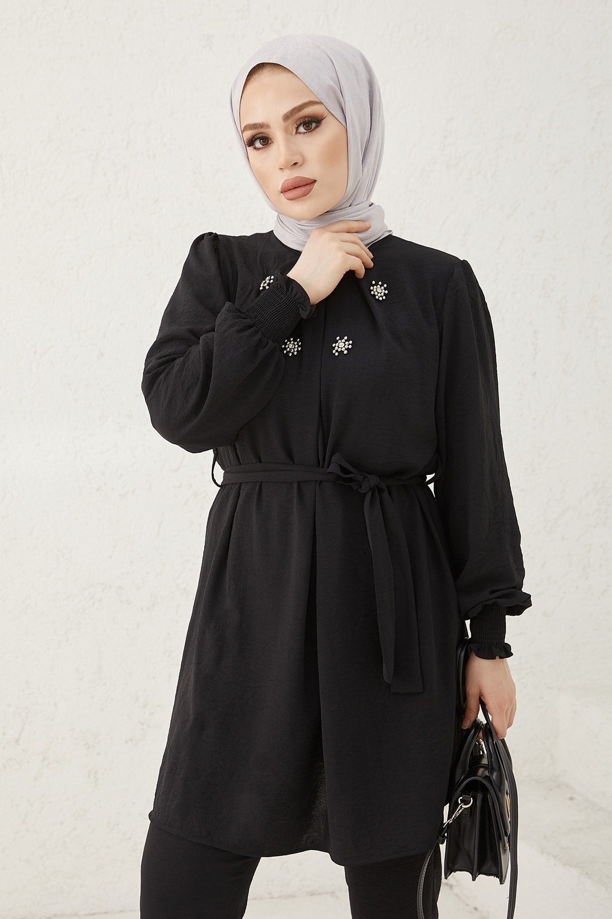 Elira Belted Pearl Detail Suit - Black Ms00or03939