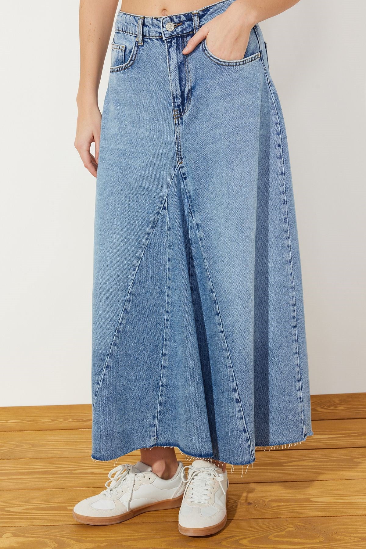 Blue Flounce Stitching Detailed High Waist Maxi Denim Skirt Twoss24et00012