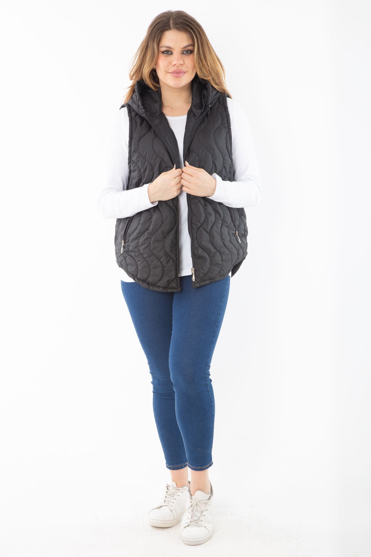 Women's Plus Size Black Front And Pocket Zipper Hooded Lined Quilted Vest 65n37282