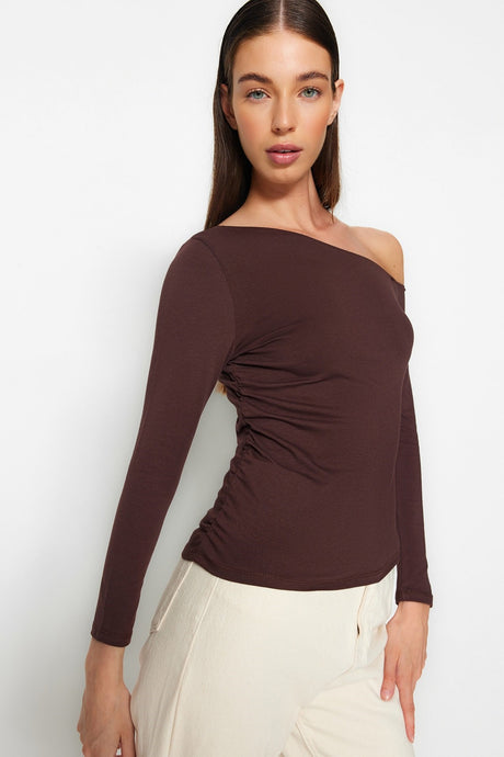 Brown Boat Neck Shoulder Front Ruffle Fitted/body Fit Cotton Stretch Knitted Blouse Twoaw24bz00107