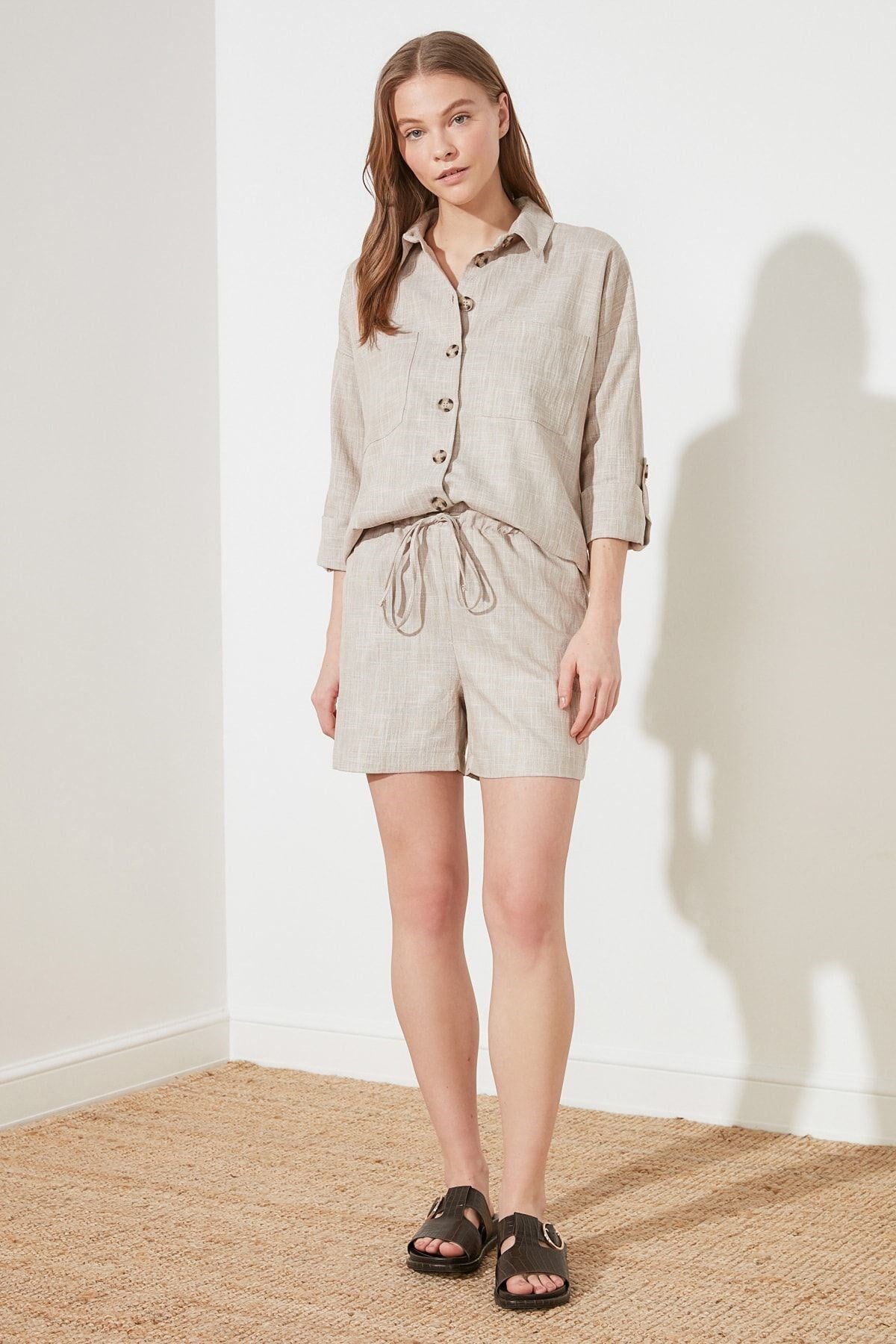 Stone Waist Adjustment Linen Look Woven Shorts Twoss21sr0191