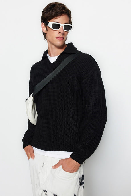 Black Unisex Regular Fit Polo Collar Featherless Knitwear Sweater Tmnaw24kz00008