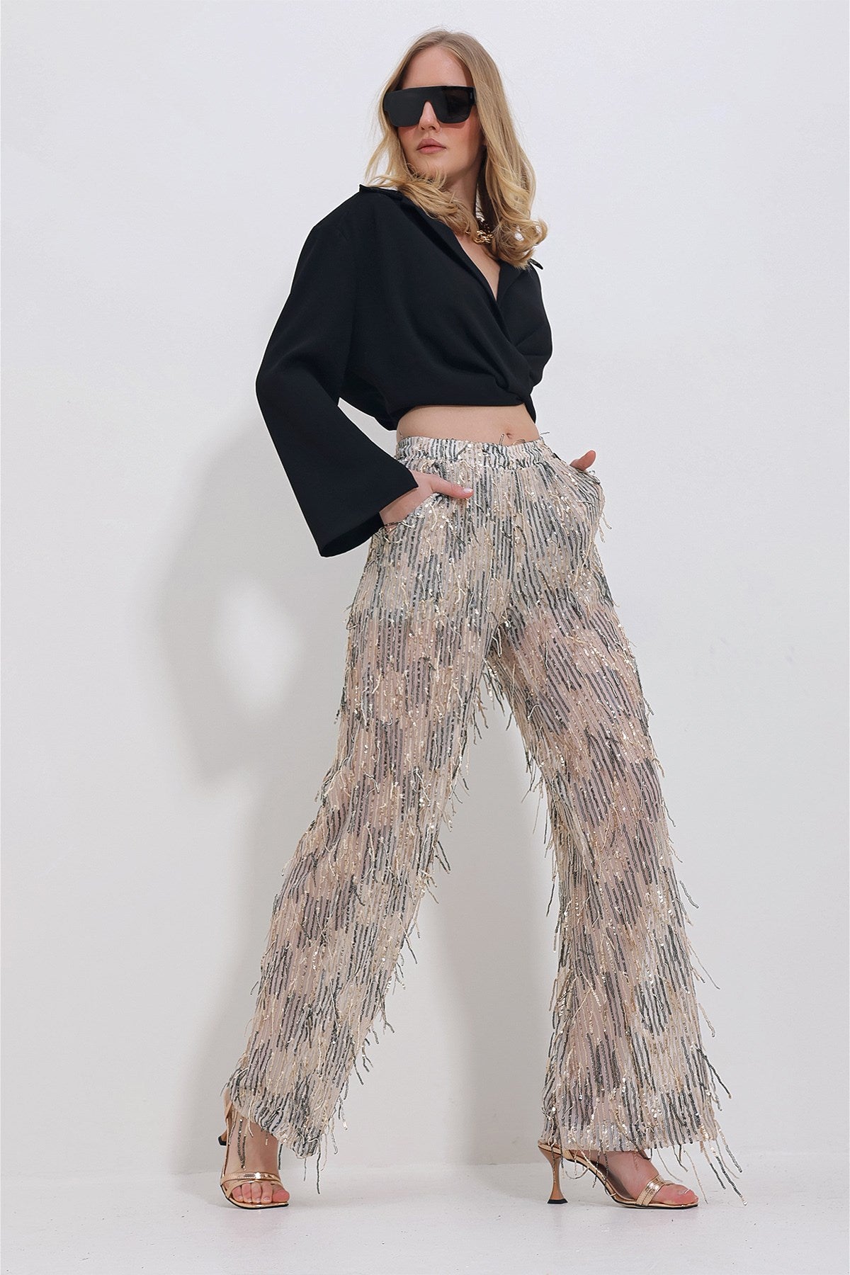 Women's Beige Double Pockets Waist Elastic Sequin Embroidered Tulle Palazzo Pants Alc-x11401