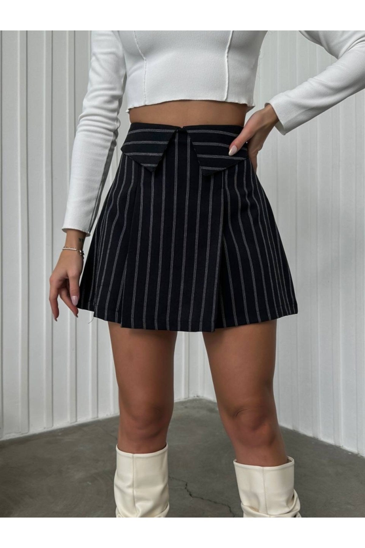 Black Striped Waist Detailed Skirt 37005