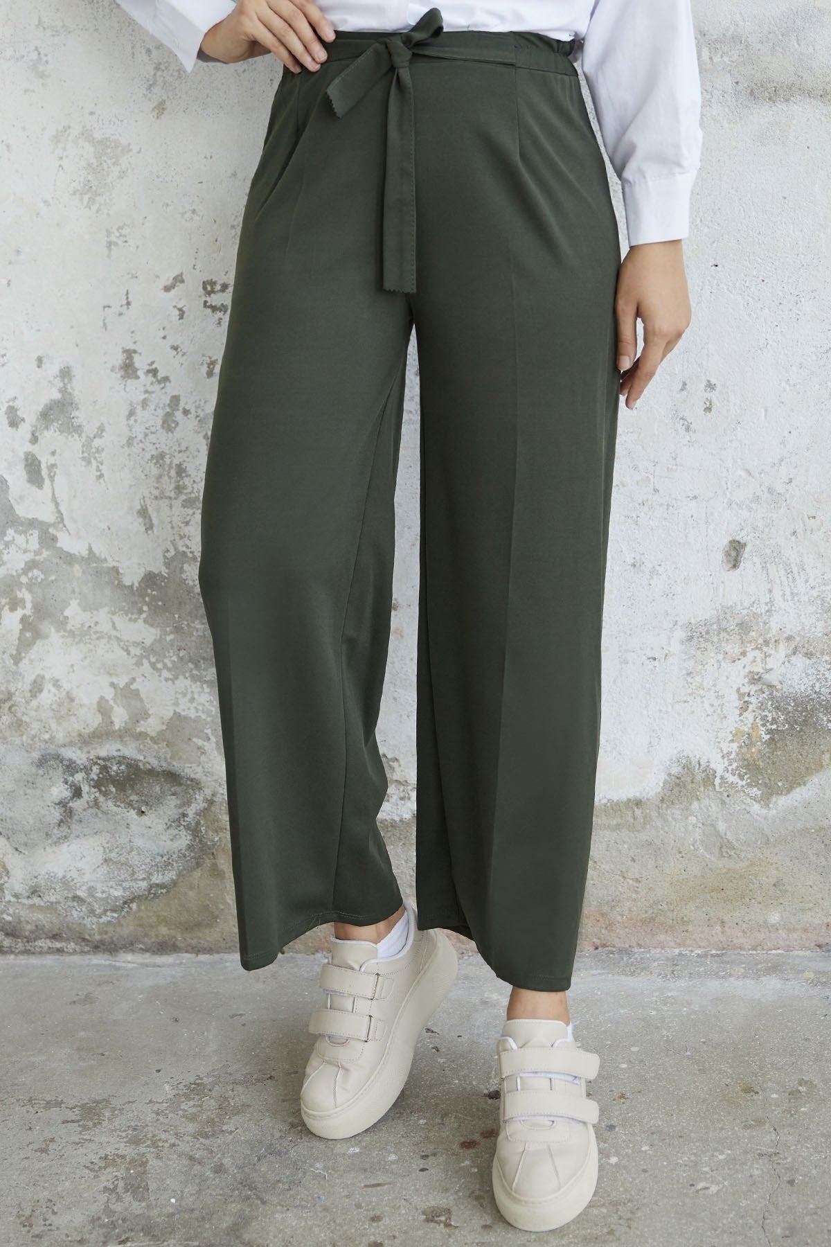 Loose Scuba Pants With Waist Belt - Stone Ms00mb00809