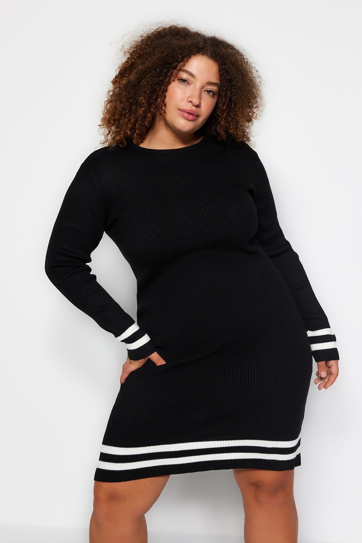 Black Line Detailed Knitwear Dress Tbbaw24ah00019