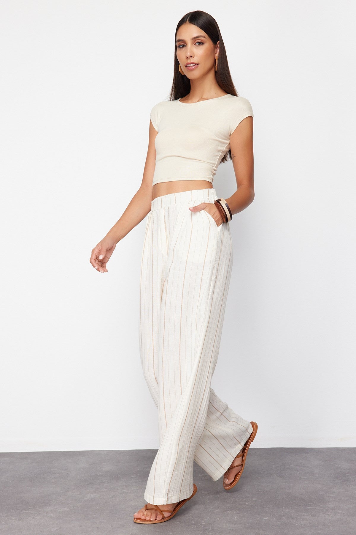 Ecru Striped Wide Leg/wide Leg Woven Pants Twoss24pl00145