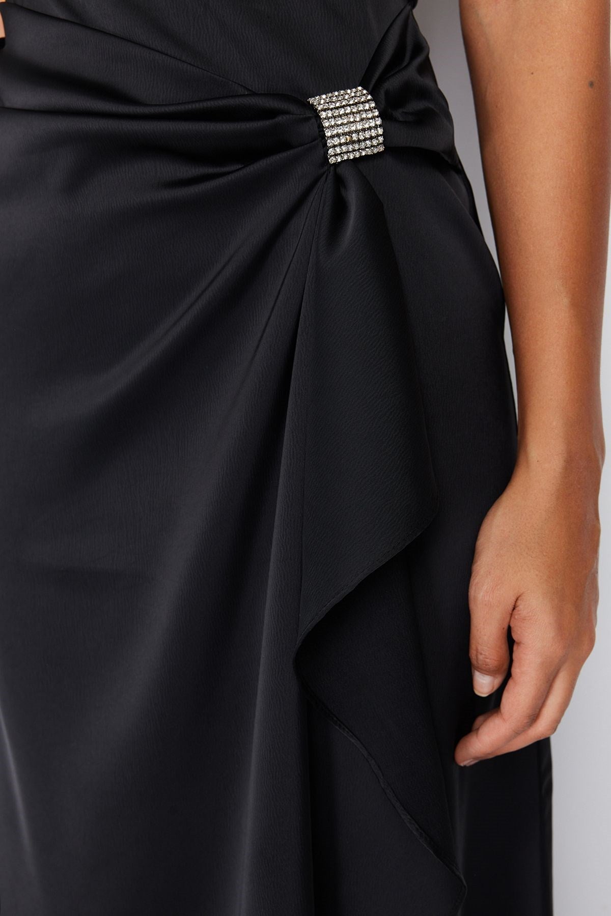 Black Satin Woven Shiny Stone Accessory Long Night Evening Dress Tprss24ae00006