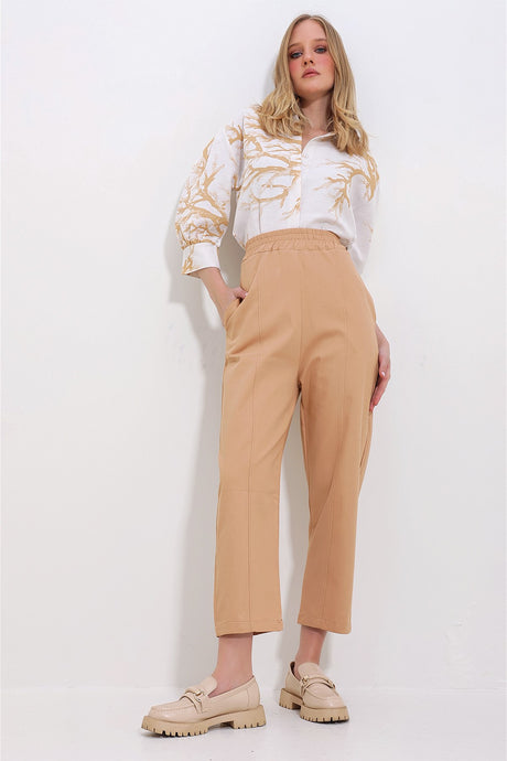 Women's Camel 3 Pockets Waist Elastic Front Stitched Gabardine Pants Alc-x11417