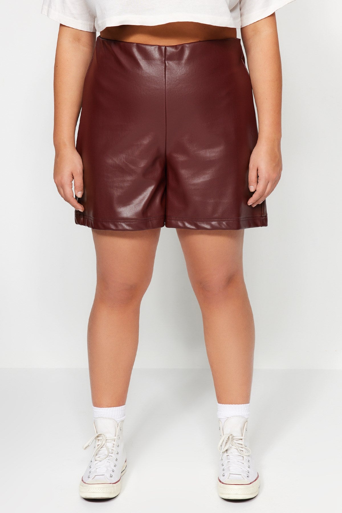 Black Faux Leather Shorts Bermuda Tbbaw24ap00006