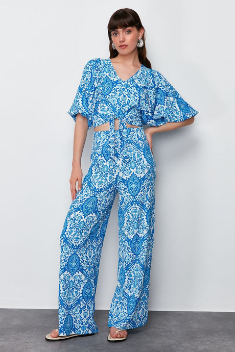 Blue Printed V Neck Balloon Sleeve Relaxed/casual Cut Textured Flexible Knitted Bottom-top Suit Twos