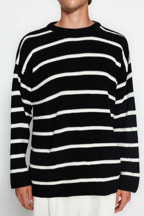 Ecru Unisex Oversize Fit Wide Pattern Cycling Collar Striped Knitwear Sweater Tmnaw23kz00285