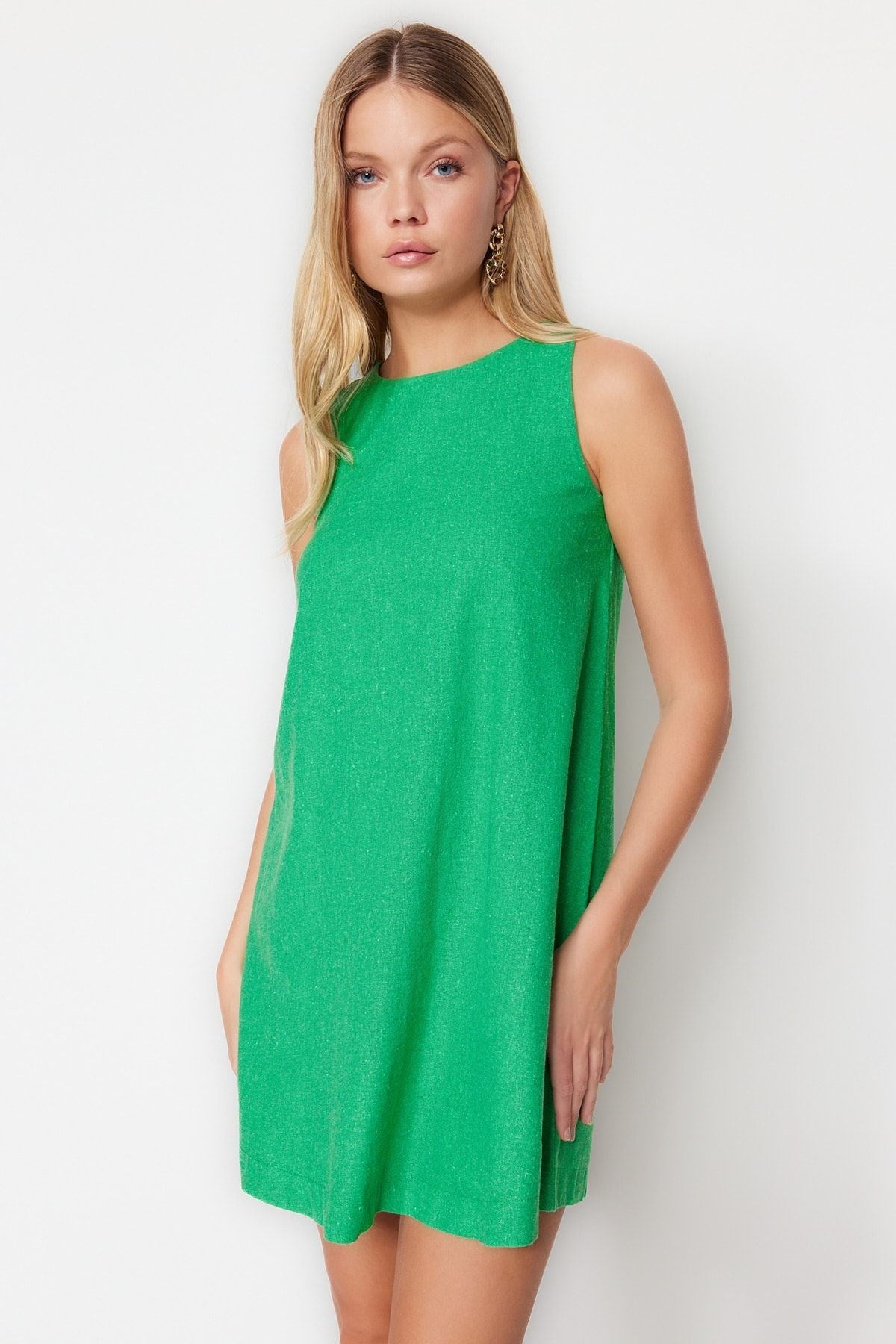 Green Wide Cut Linen Look Sleeveless Mini Woven Dress Twoss23el01497