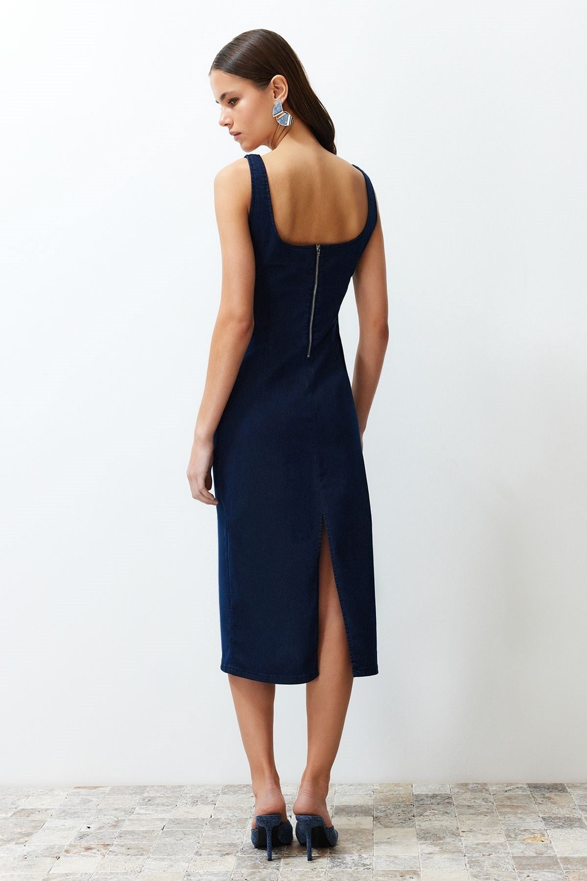 Dark Blue Stitching Detailed Denim Midi Dress Twoss24el00380