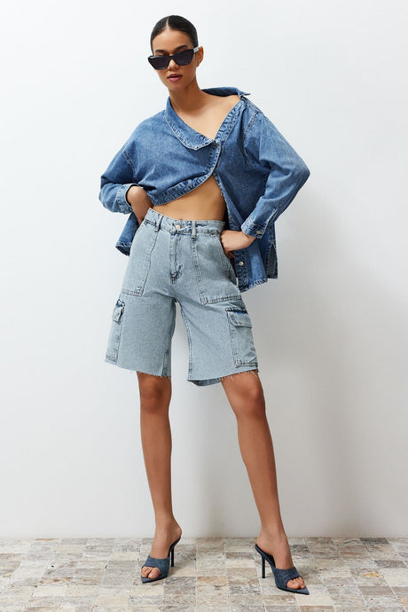 Light Blue Cargo Pocket Rising Waist Bermuda Denim Shorts Twoss24sr00091