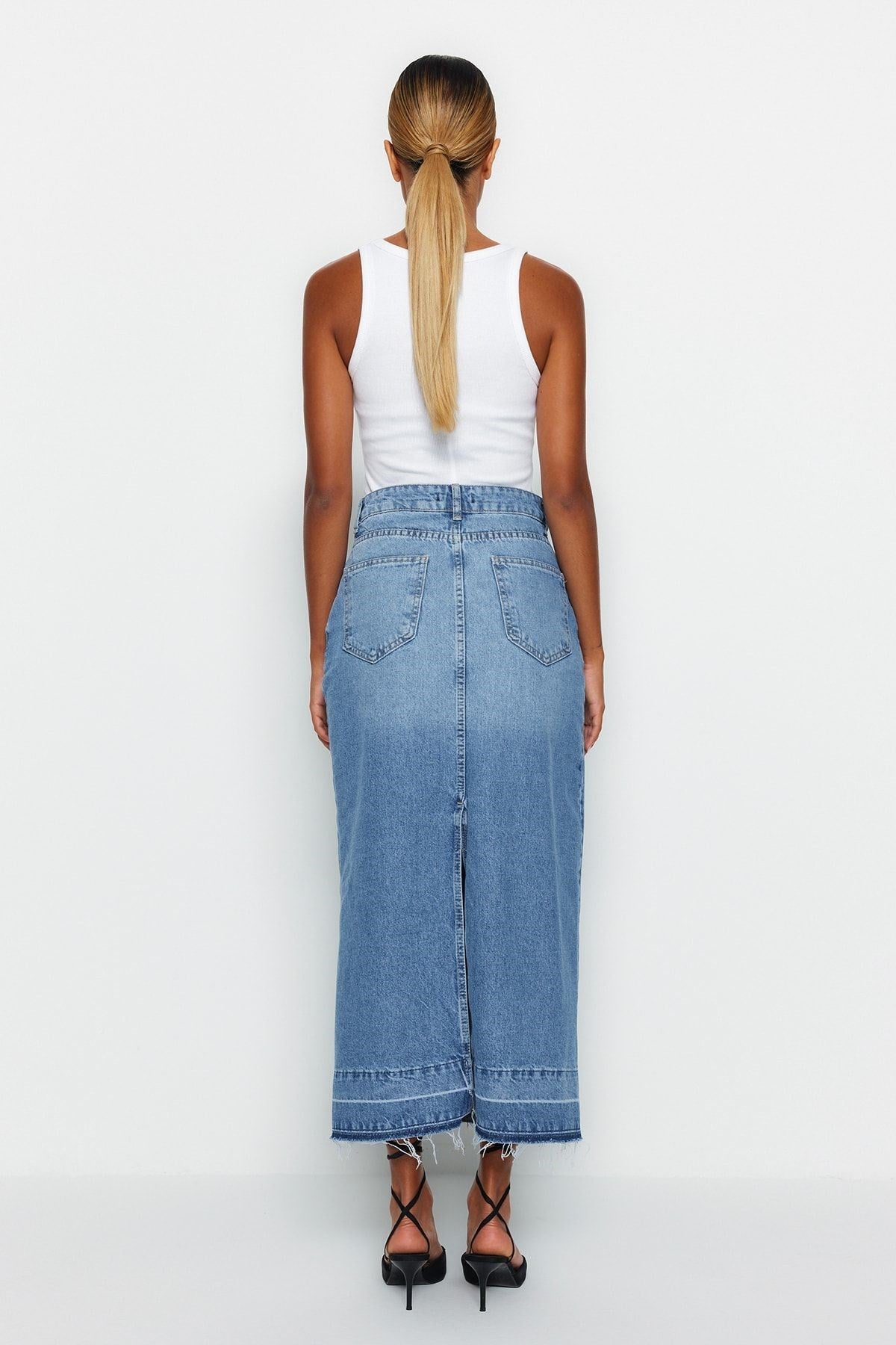 Blue Slit Waist Detailed Maxi Denim Skirt Twoaw24et00065