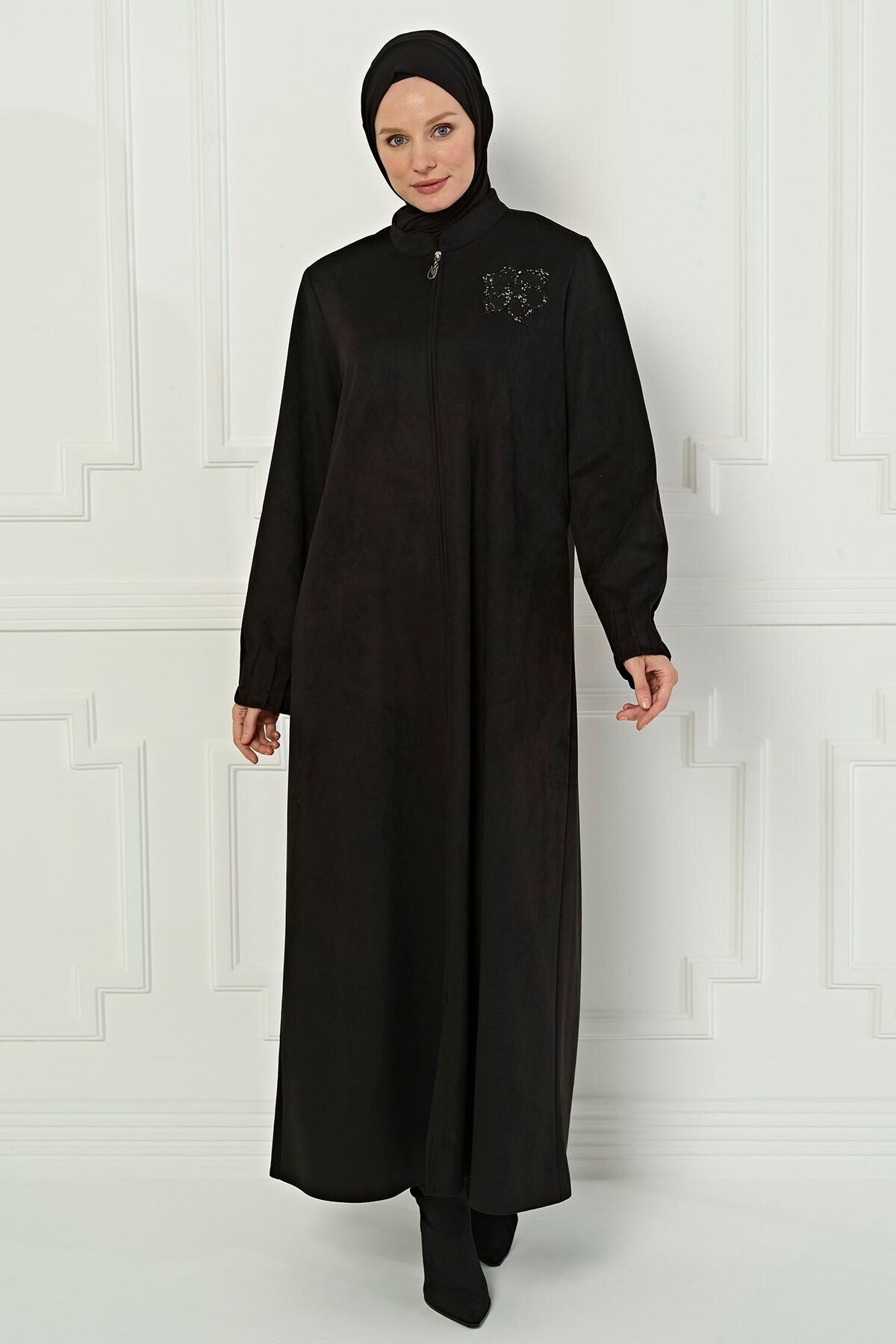 Unique Ribbed Sleeve Detailed Black Winter Abaya 3605 T22fr3m3605