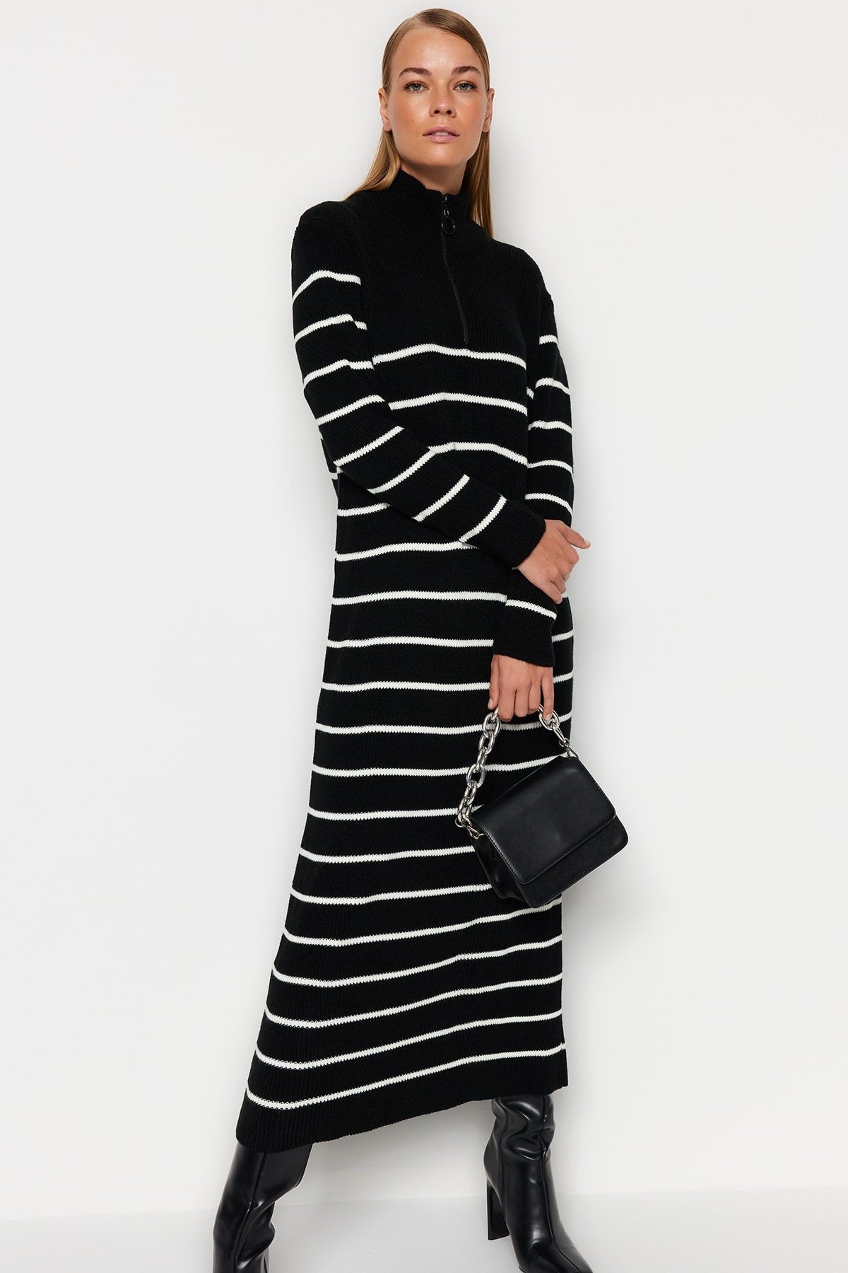 Black Striped Zipper Detailed Knitwear Dress Tctaw24eb00019