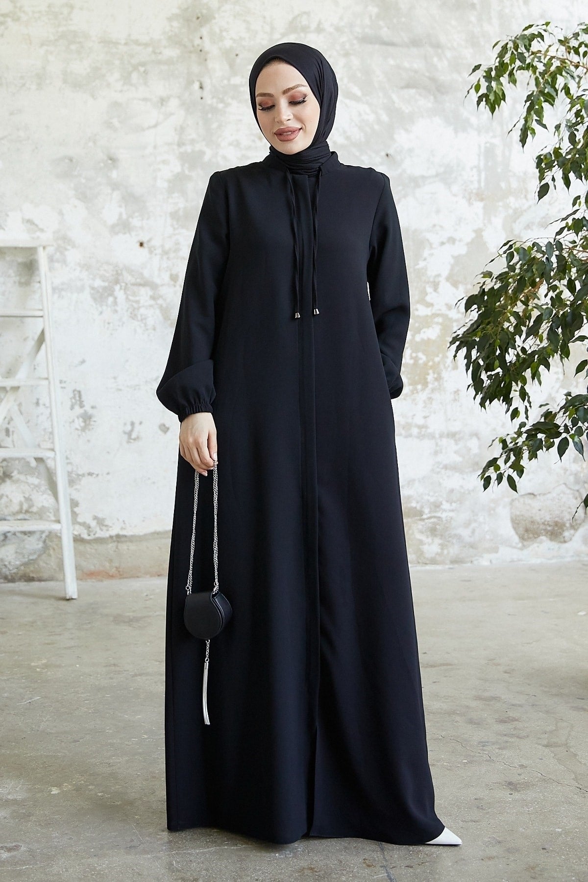 Hidden Patched Abaya With Lace-up Collar - Black Ms00tp00054