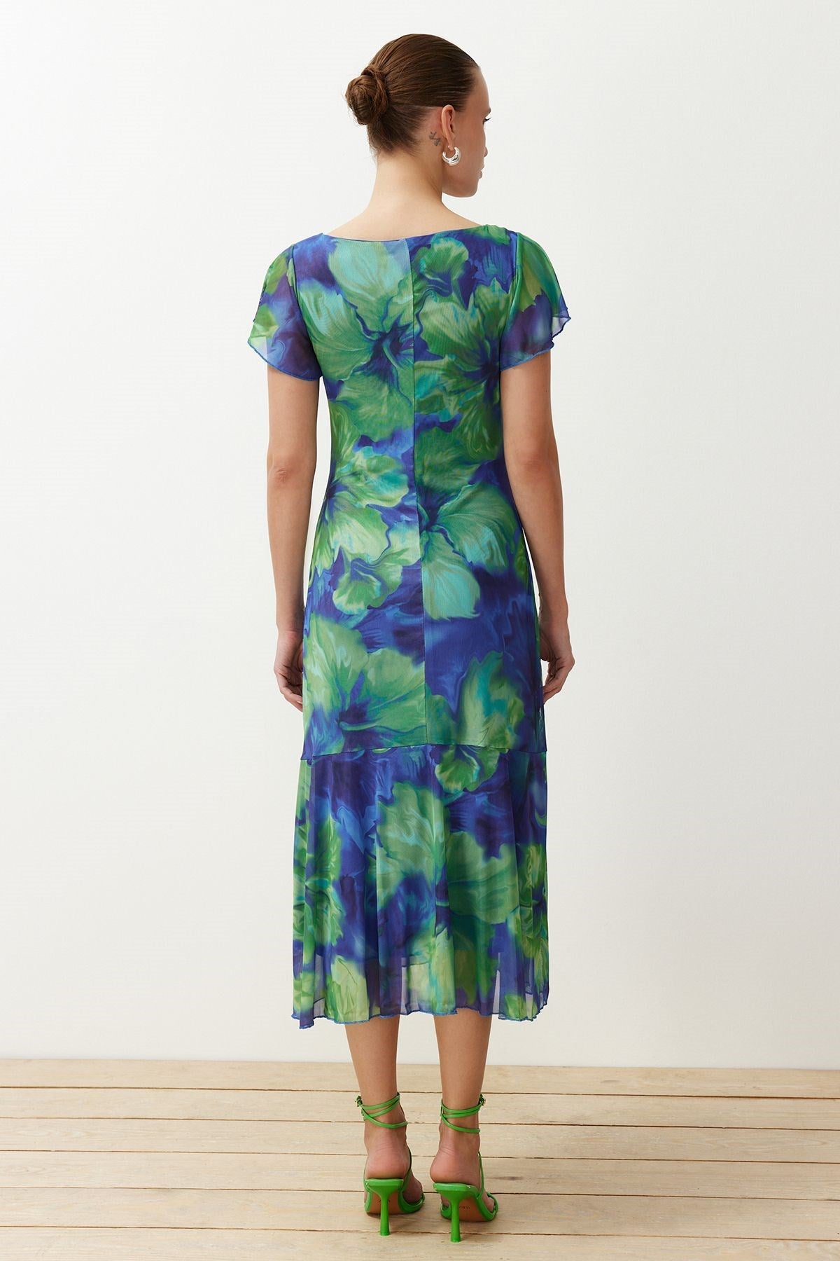 Blue Floral Square Neckline Midi A Cut/bell Form Knitted Midi Dress Twoss24el00876