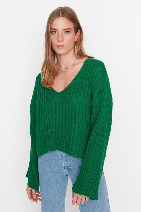 Green Wide Pattern Crop Woolen Basic Knit Sweater Twoaw23kz01844