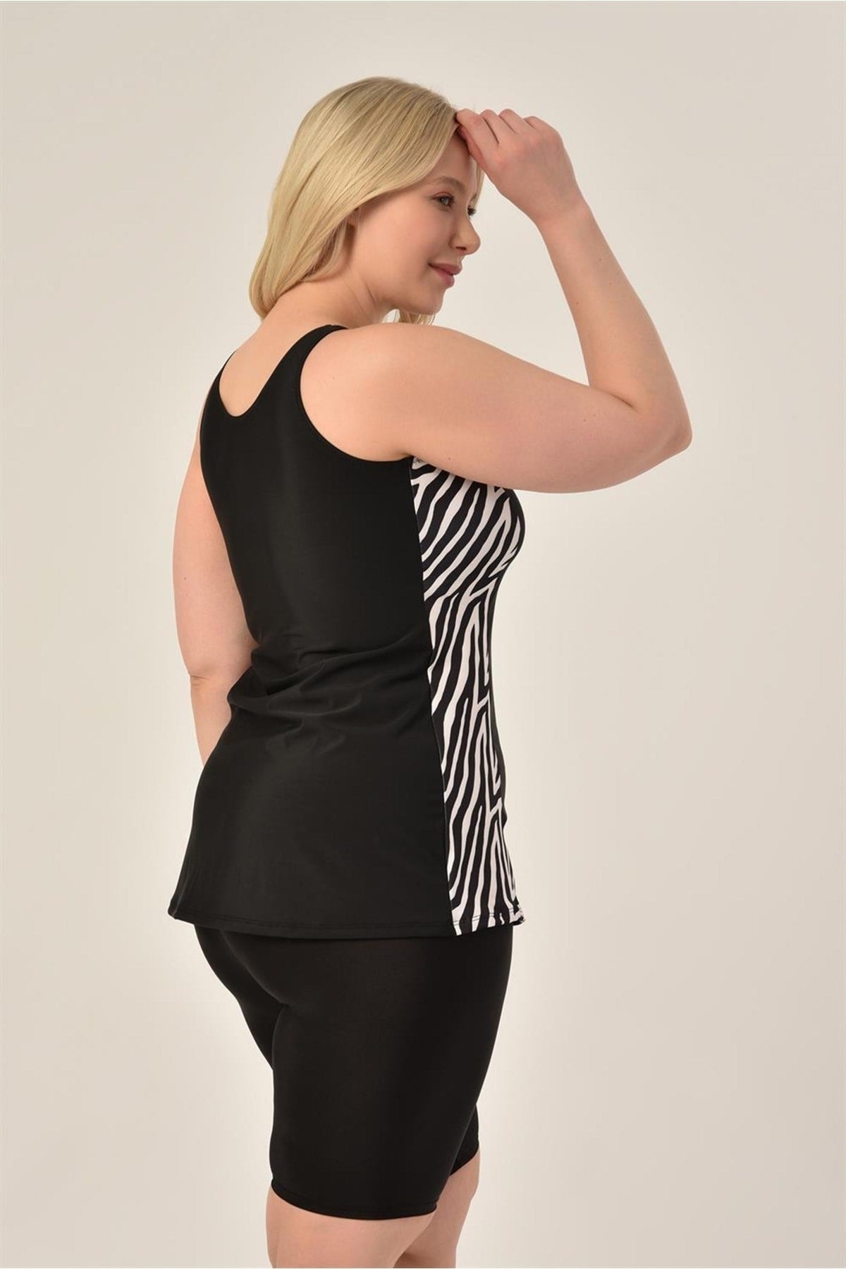 Women's Black Striped Plus Size Shorts Tankini 16169381