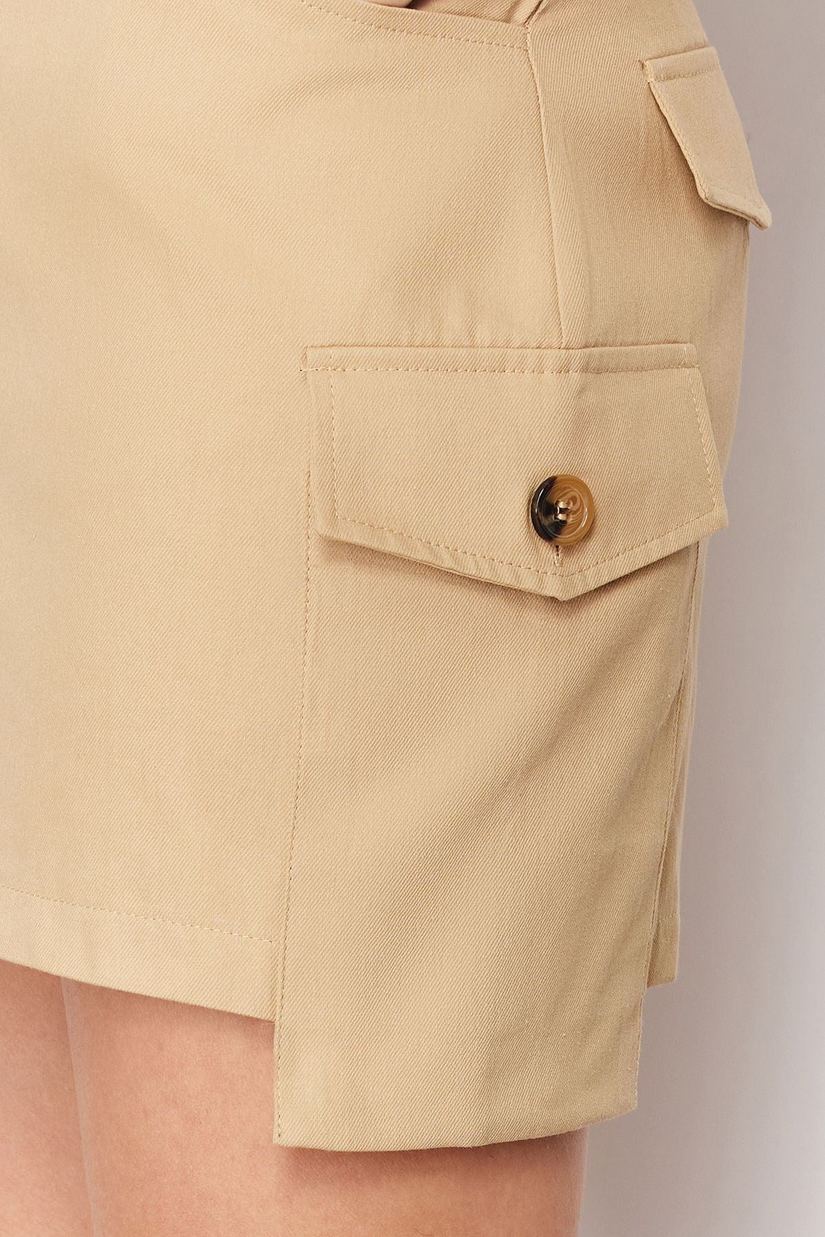 Dark Beige Pocket Detailed Mini Woven Skirt Twoss24et00053