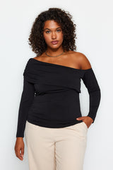 Black Asymmetric Collar Knitted Plus Size Blouse Tbbaw24af00032