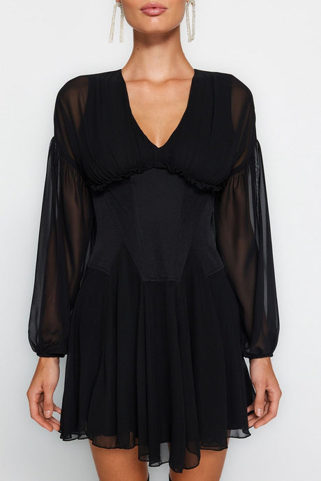 Black Waisted Skater Dress Tpraw24el00040