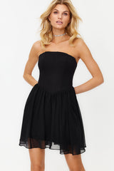 Black Waisted Skater Dress Tprss24el00017