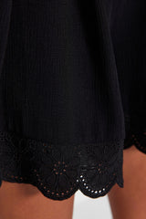 Black Woven Embroidered Detailed Shorts & Bermuda Tbess23sr00039