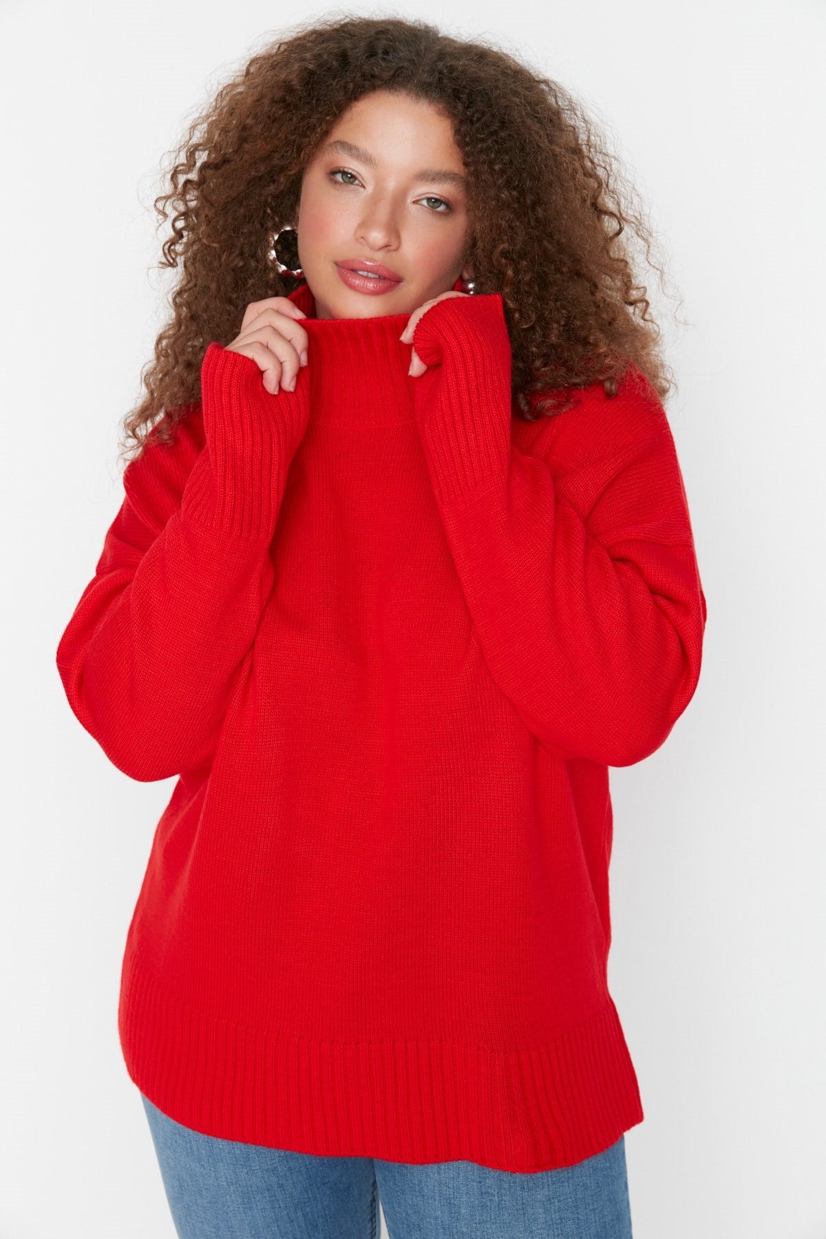 Red Turtleneck Low Shoulder Knitwear Sweater Tbbaw23an00136